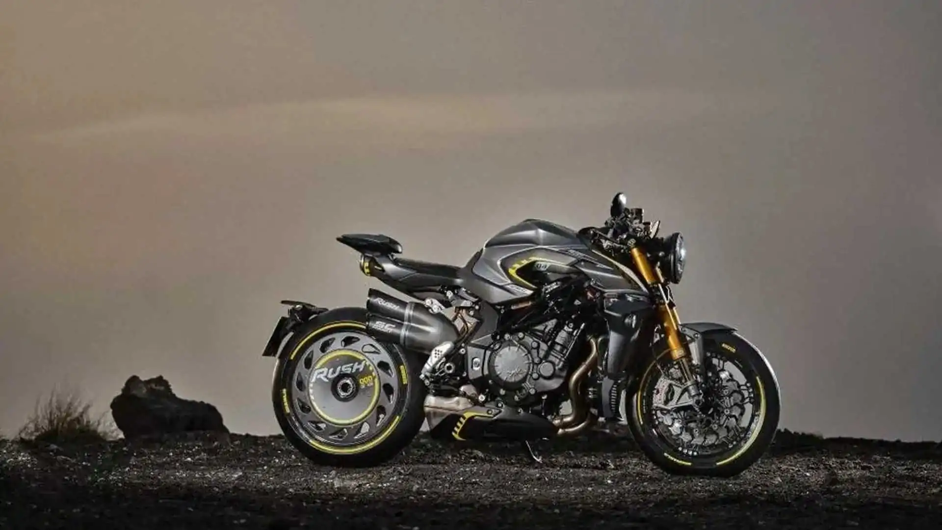 MV Agusta Rush 1000: Adrenalin dan Gaya yang Kece!